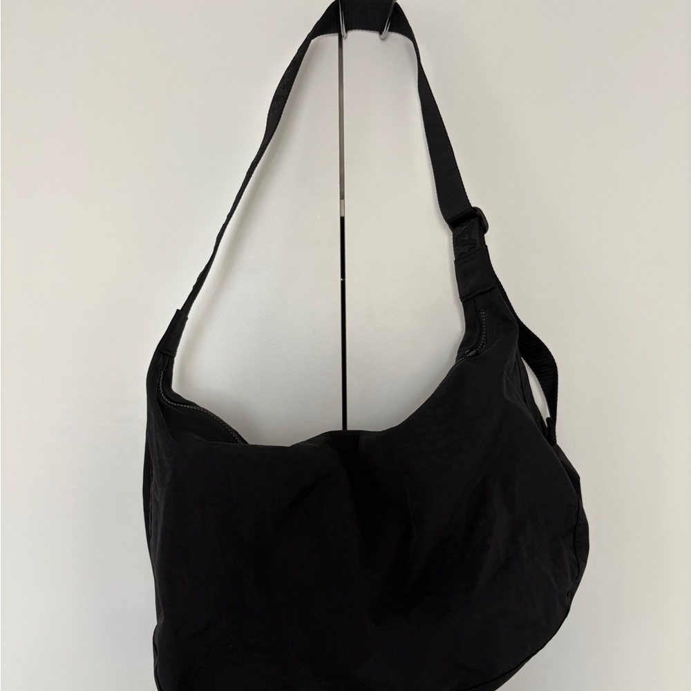BAGGU Large Nylon Crescent Bag Black